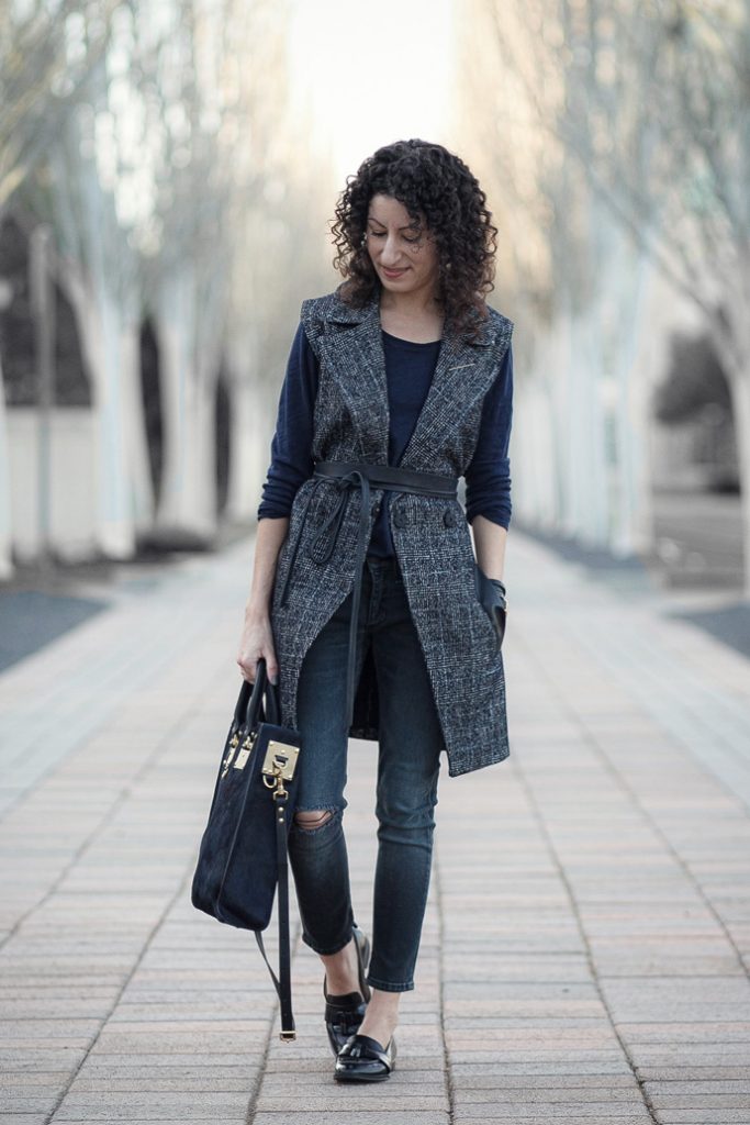 Petite women - How to dress for your body shape | Belted grey blazer | Midi black ADA wrap belt | Work outfit | ADA Collection